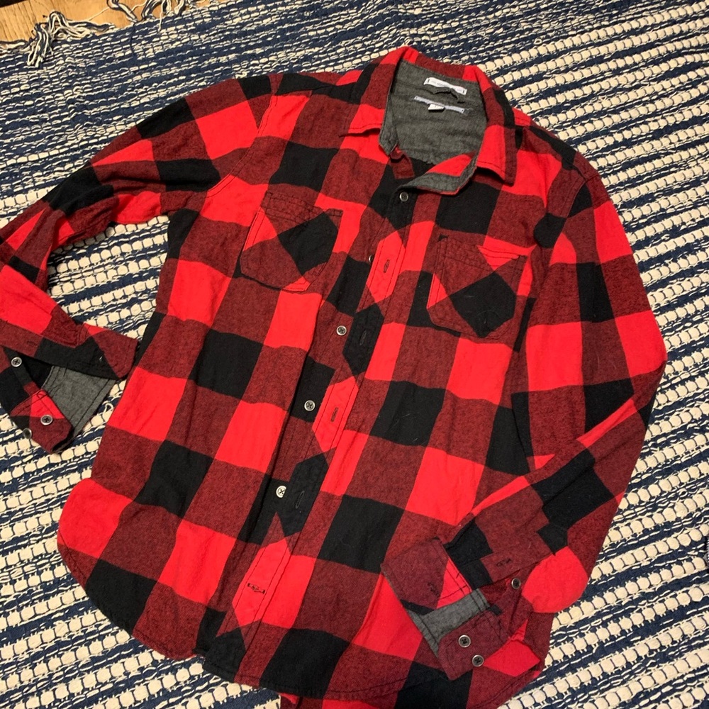 BUFFALO CHECKED button up